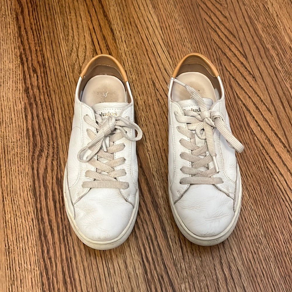 Soludos white sneakers size 7.5!